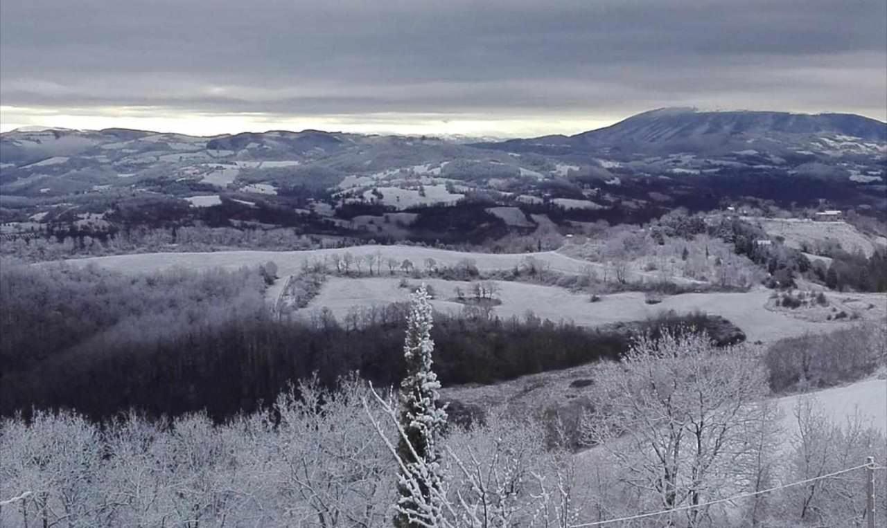 Agriturismo Montesalce Villa Gubbio Eksteriør billede